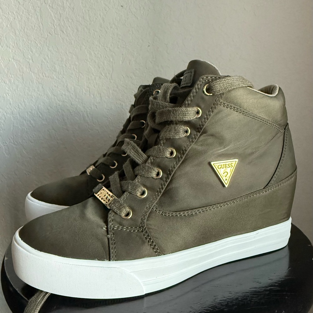 GUESS Women's Olive High-Top Sneakers Size 8M